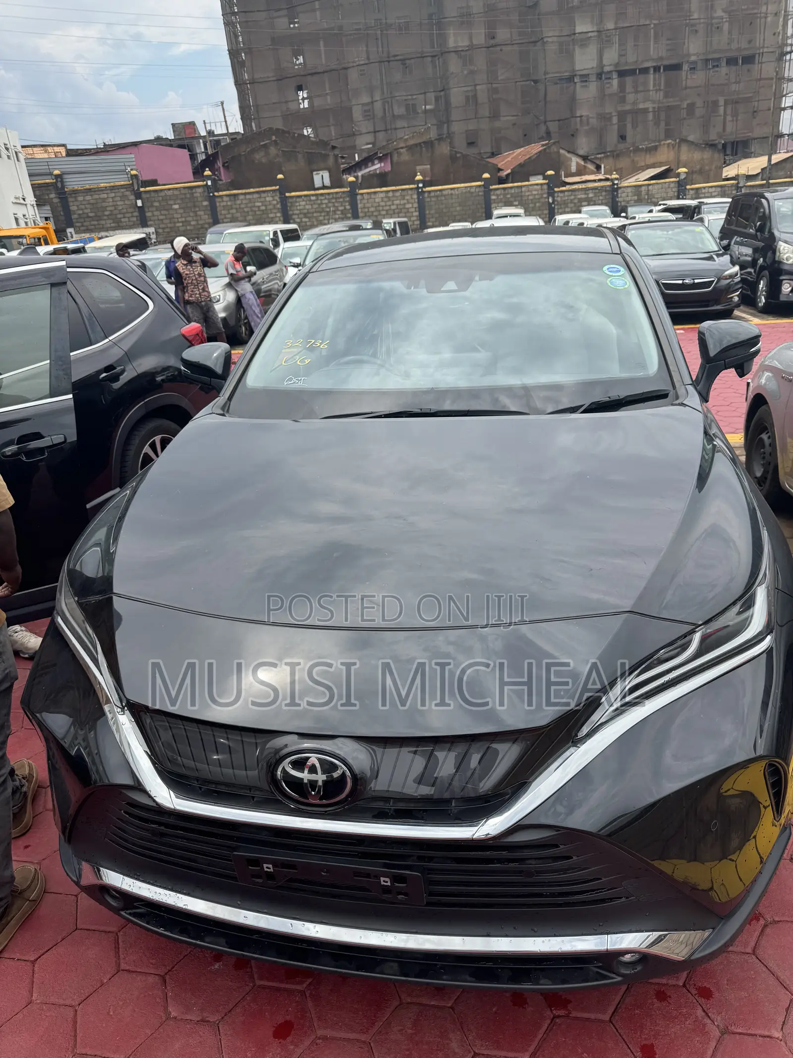 Toyota Harrier 2.0 4WD 2020 Black