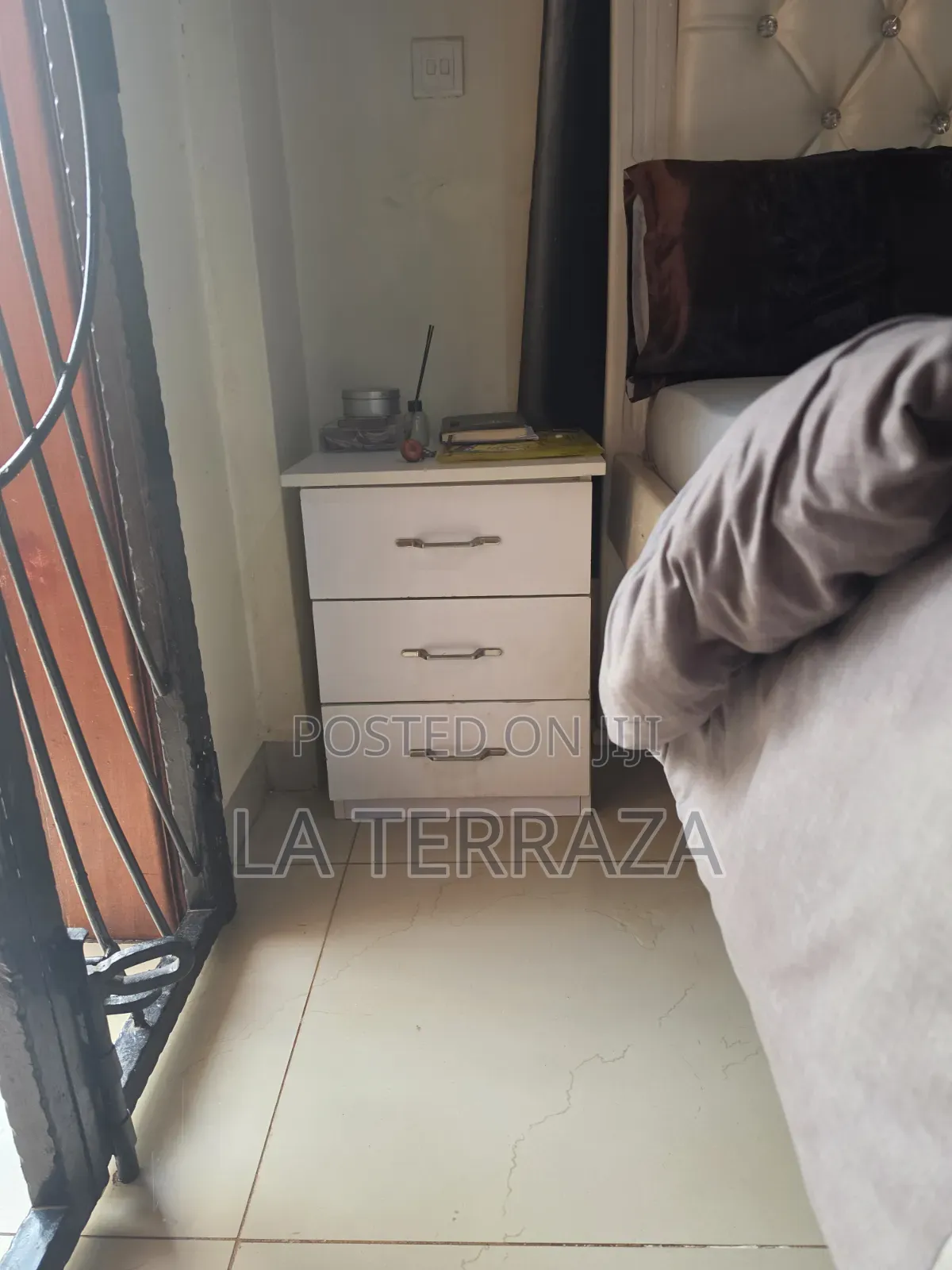 Bed, Dressing, Mattress and Side Tables