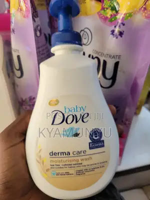 Baby Dove Derma Care Moisturizing Wash.