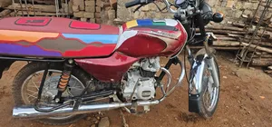 Bajaj Boxer 2025 Red