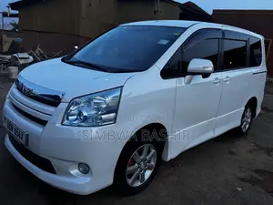 Toyota Noah 2008 White