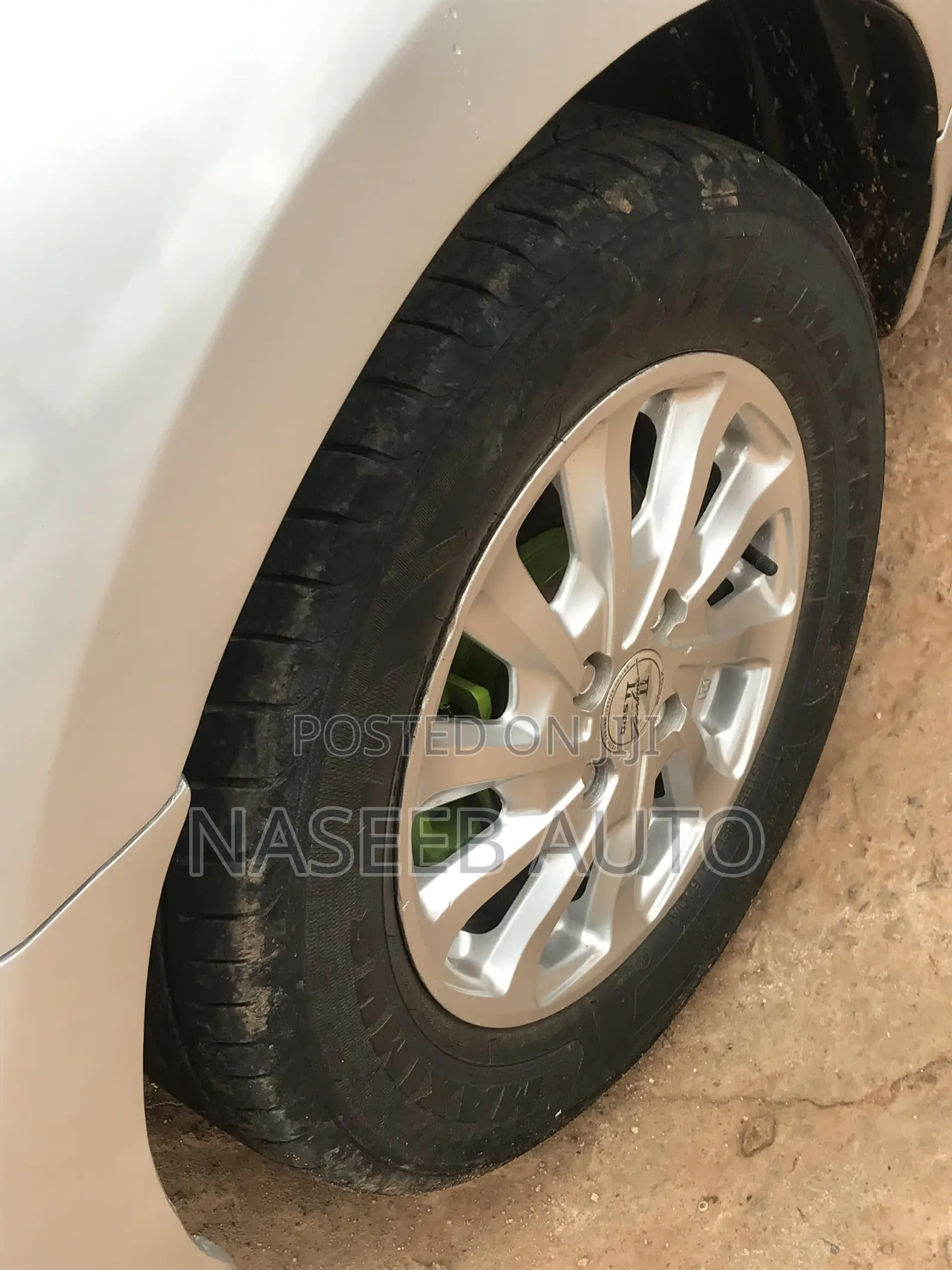 Toyota IST 2008 Silver