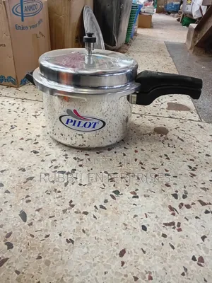 Pilot Pressure Cooker 7.5