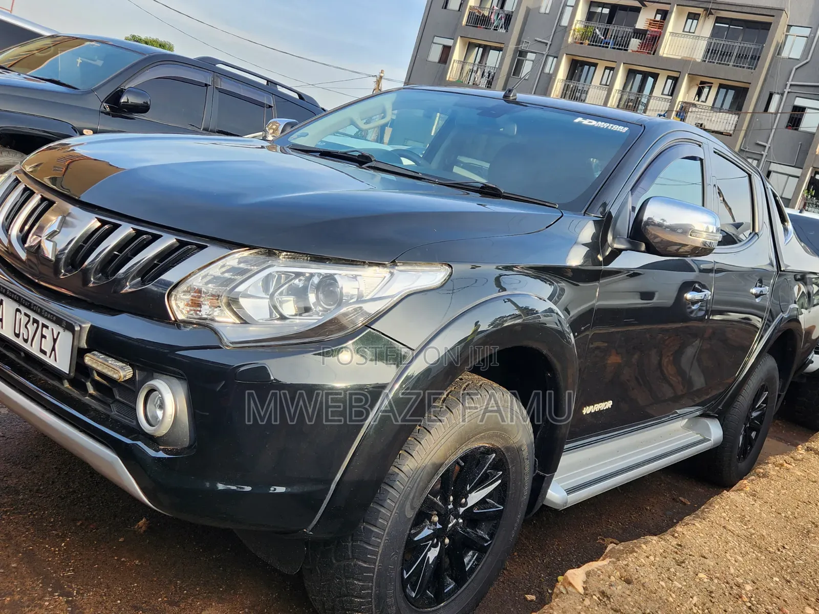 Mitsubishi Pajero 2015 Black