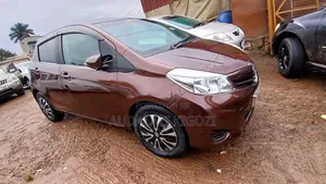 Toyota Vitz 2012 Maroon
