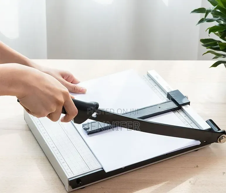 A4 Manual Guillotine Paper Trimmer
