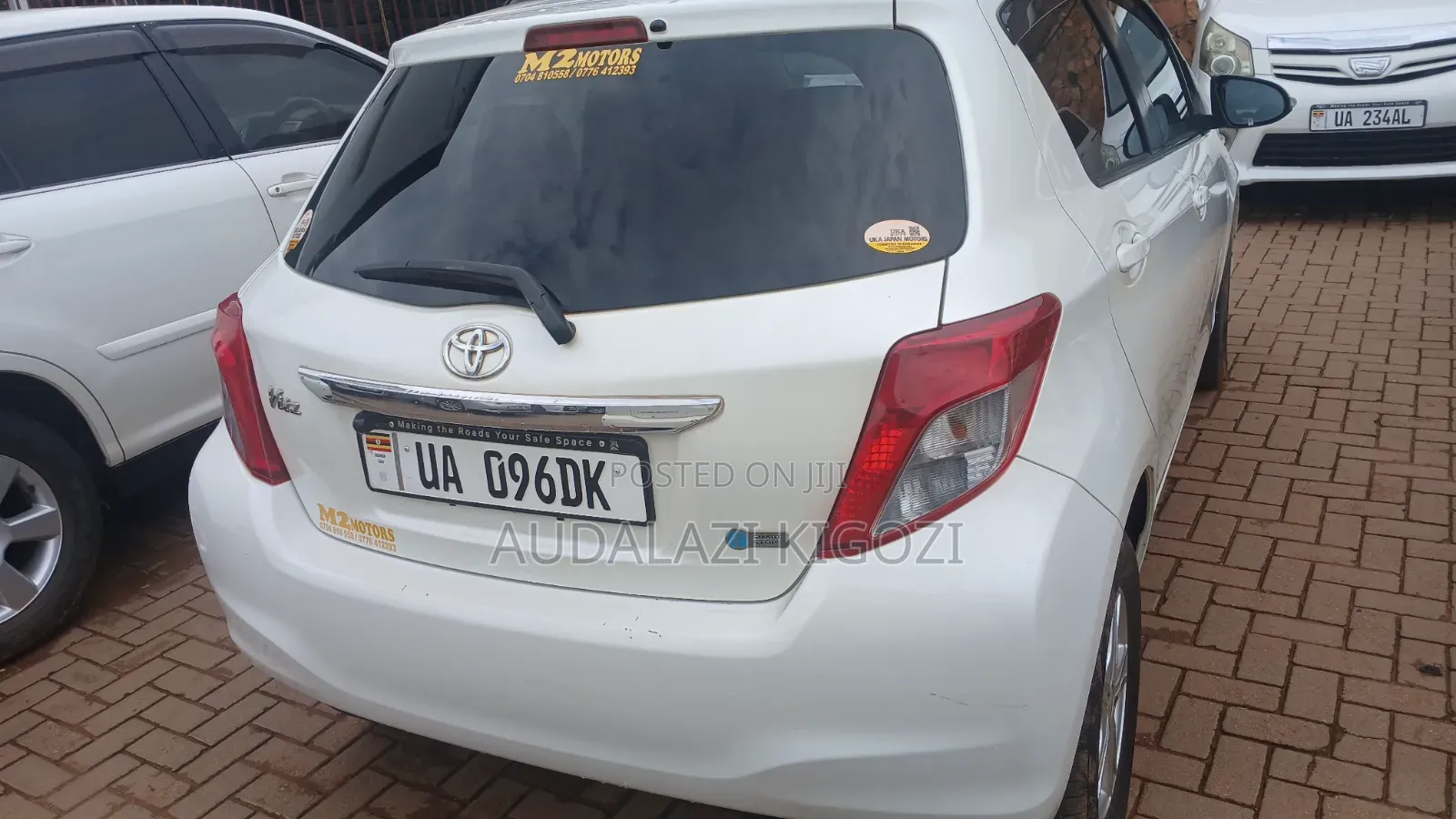 Toyota Vitz 2011 White
