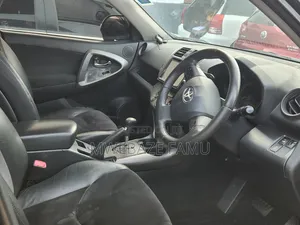 Toyota Vanguard 2010 Black