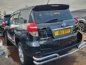 Toyota Vanguard 2010 Black