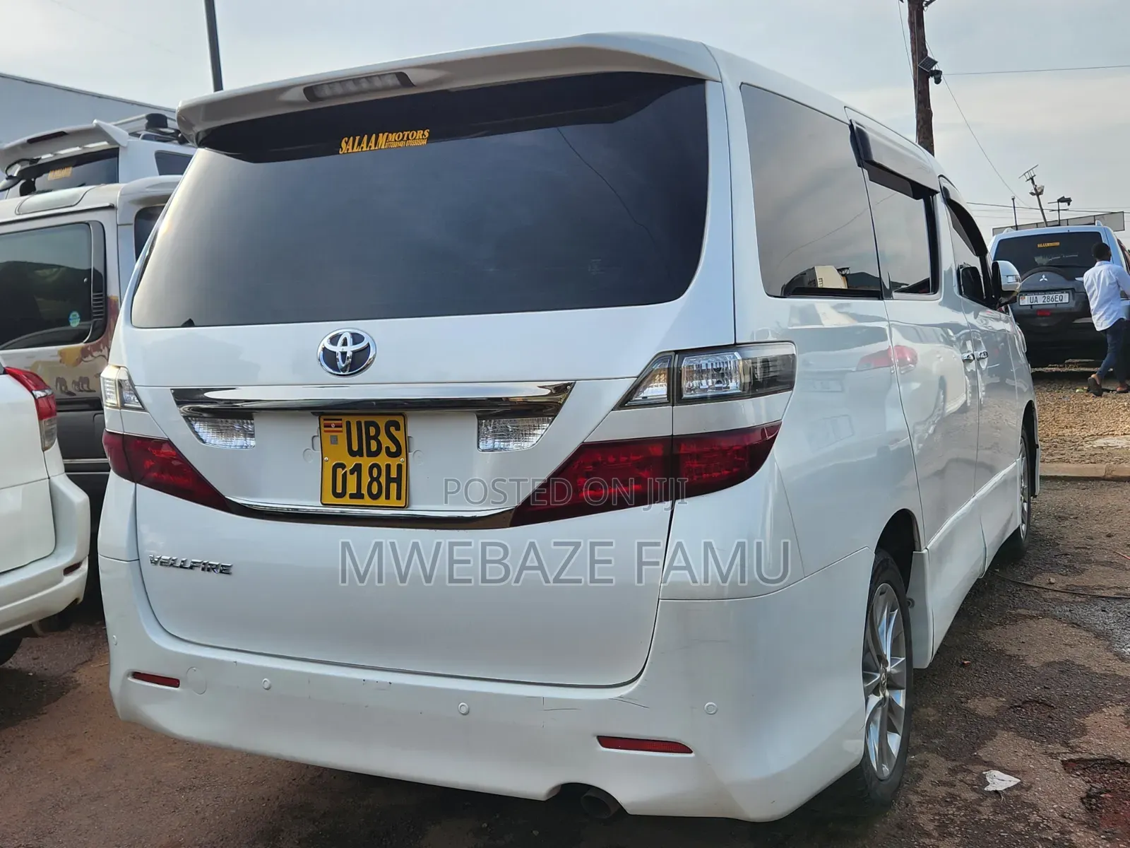 Toyota Vanguard 2012 White