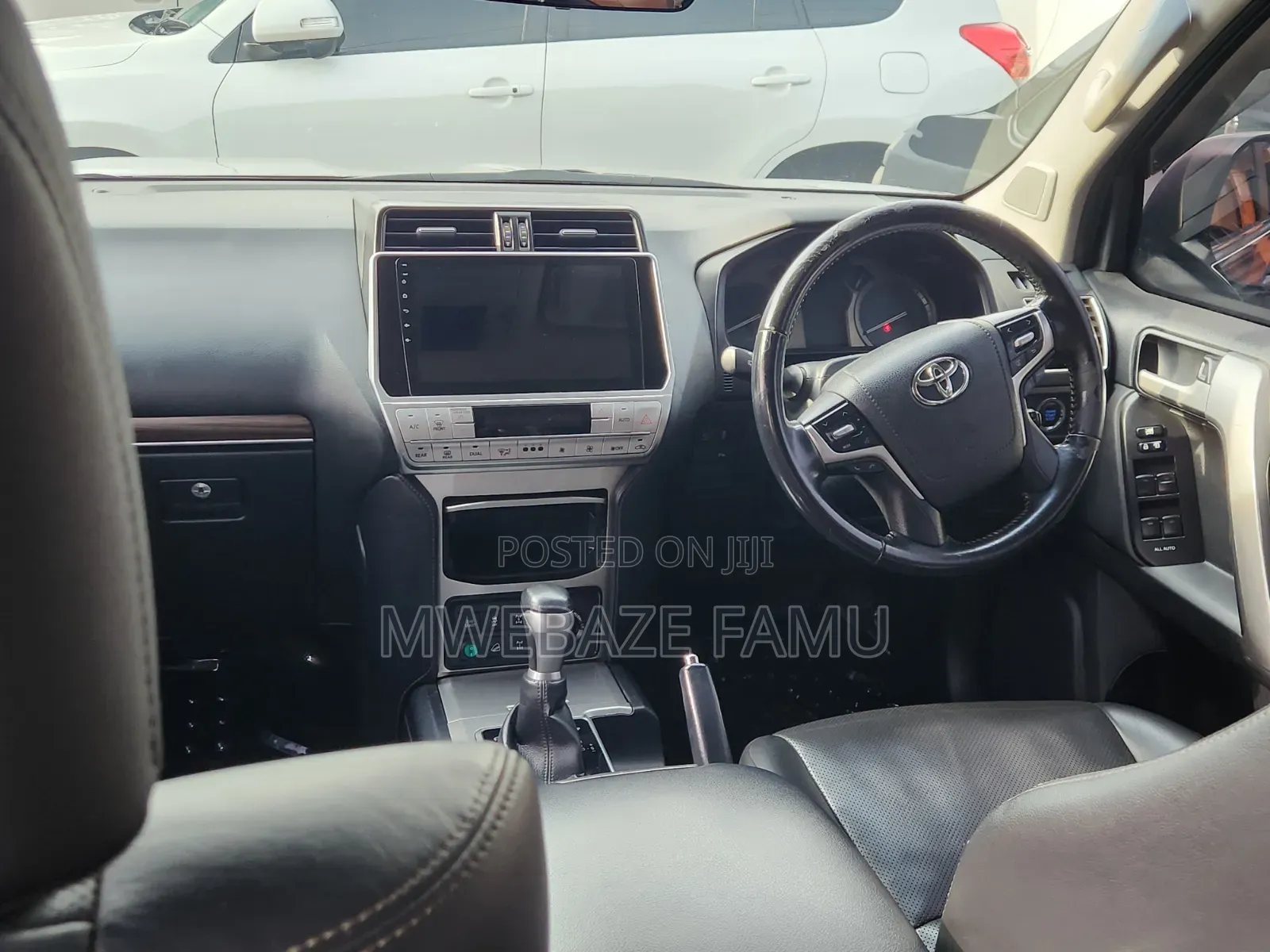 Toyota Land Cruiser Prado 2018 Gray