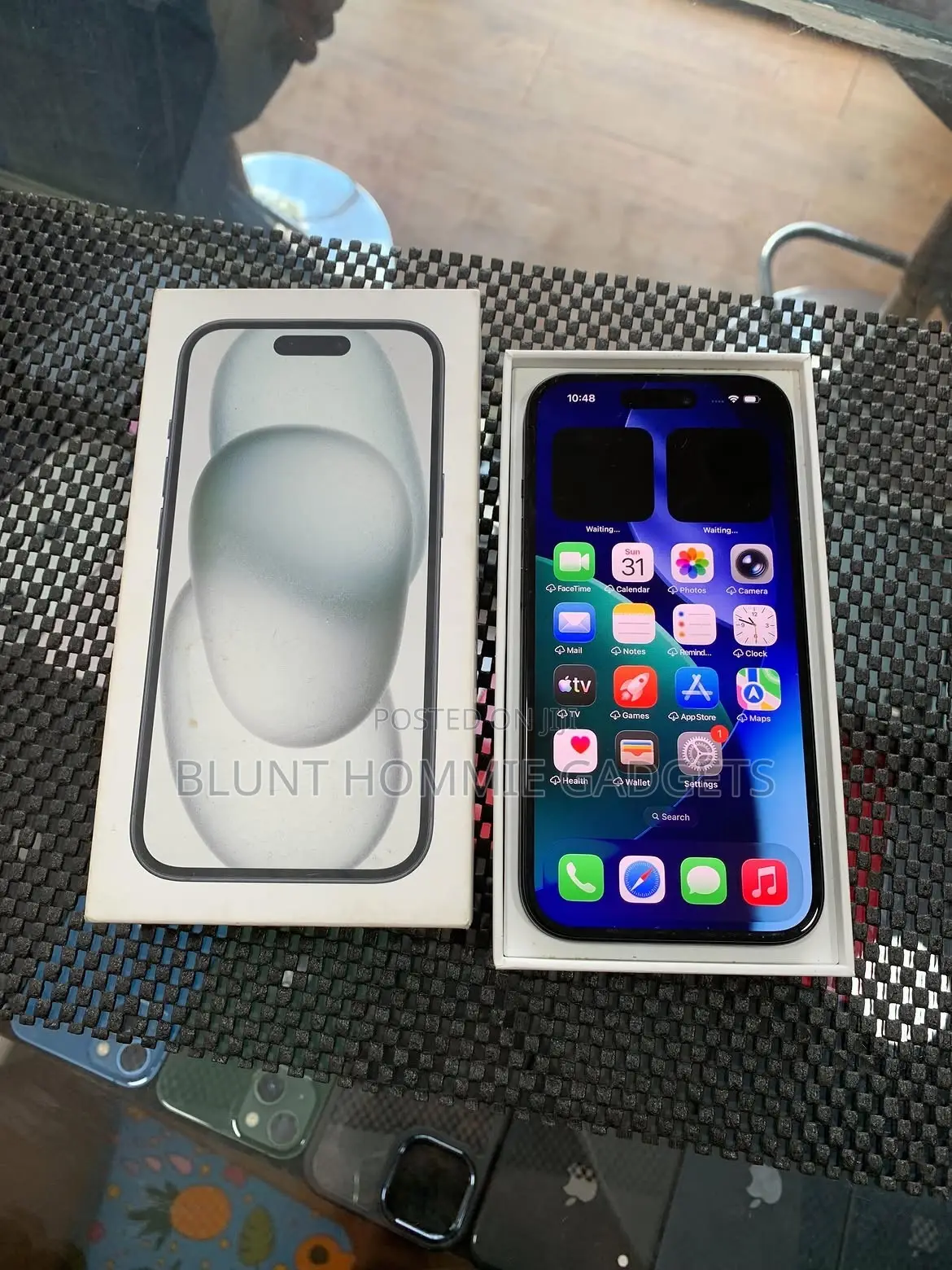 New Apple iPhone 15 256 GB Black