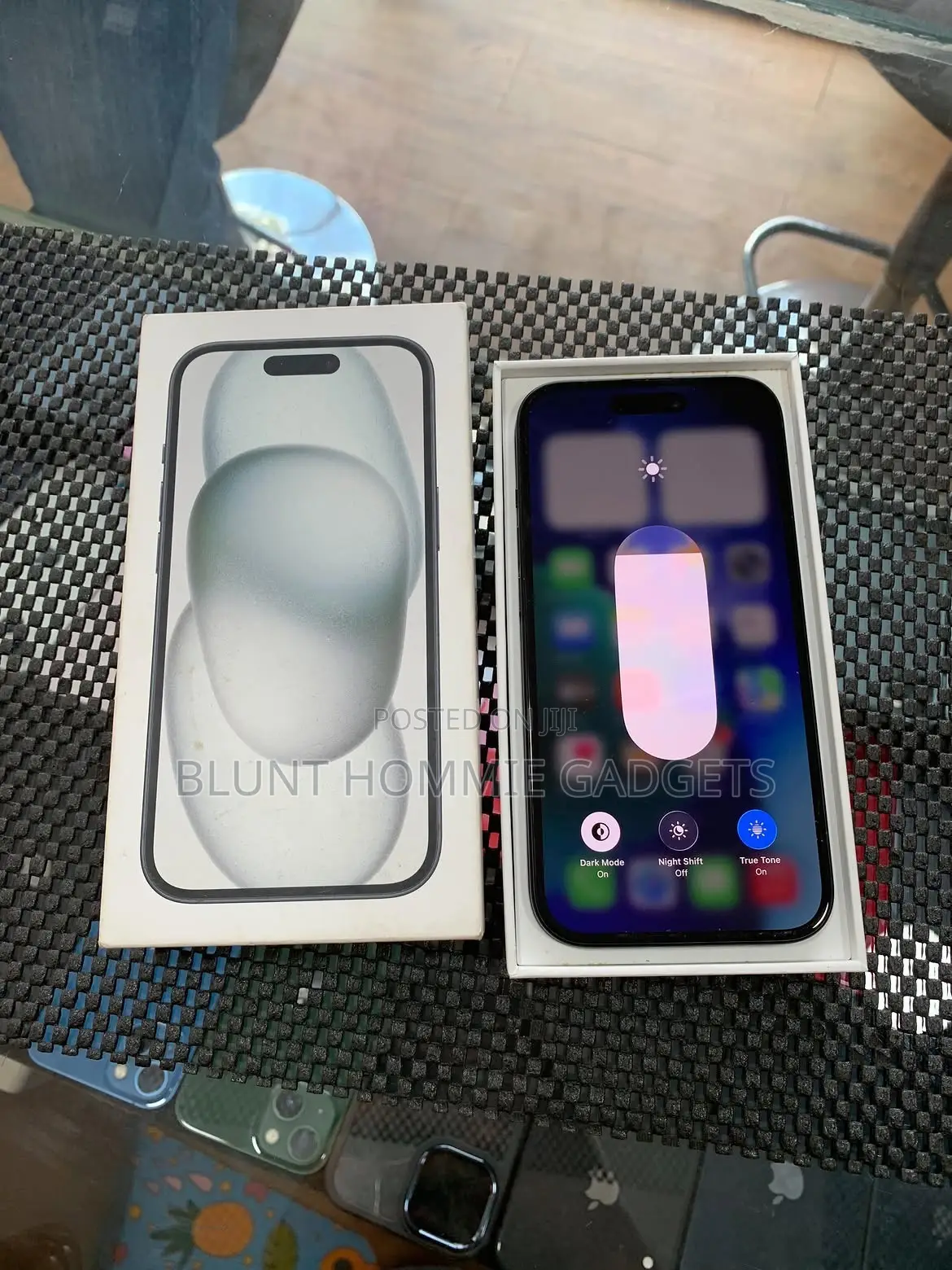 New Apple iPhone 15 256 GB Black