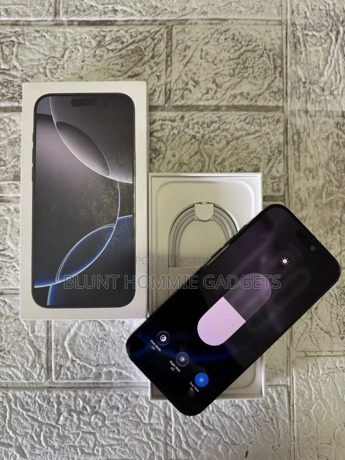 New Apple iPhone 16 Pro Max 256 GB Black