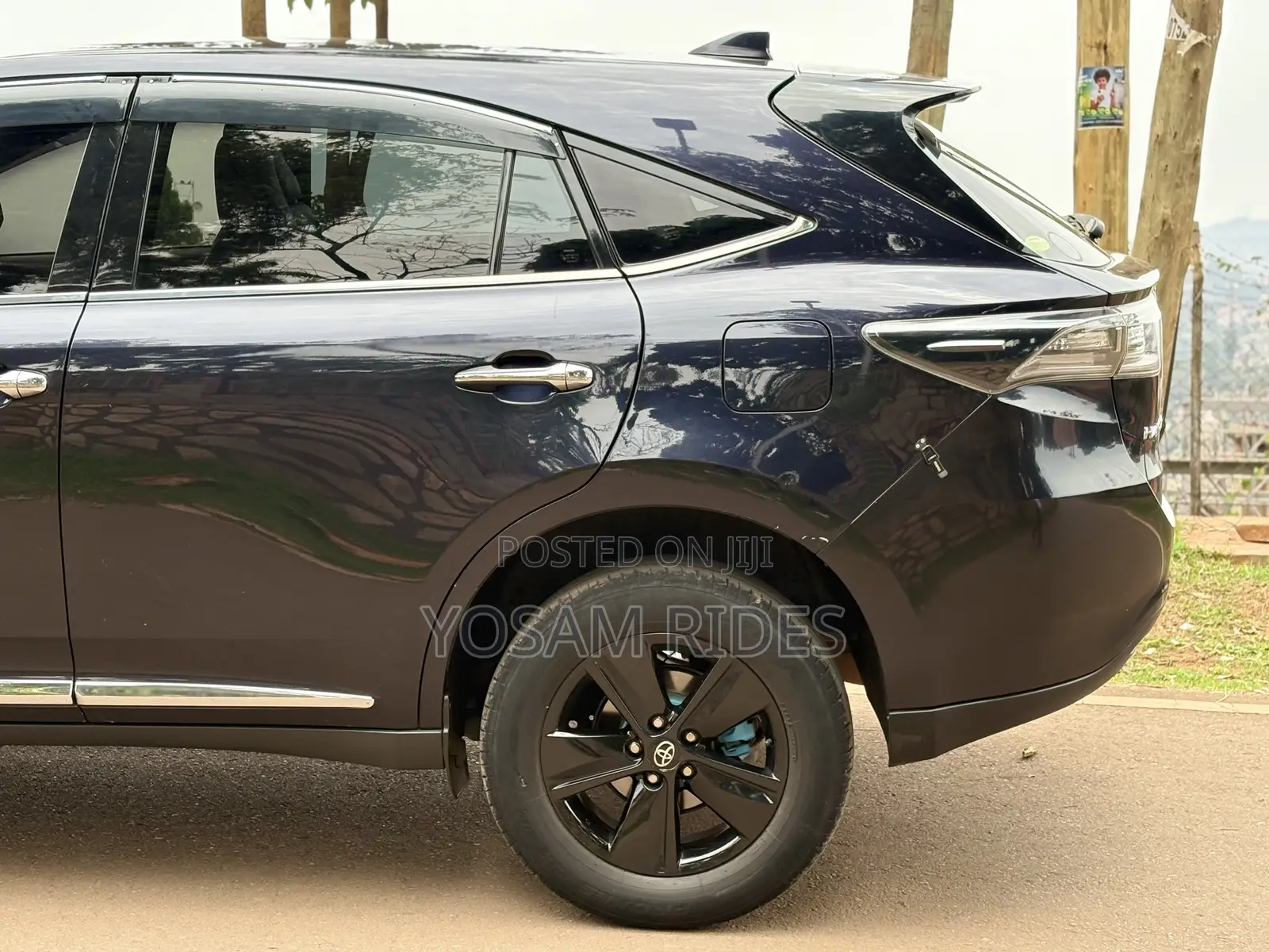 Toyota Harrier 2.0 2016