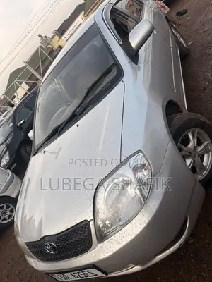 Toyota Corolla 2002 Silver