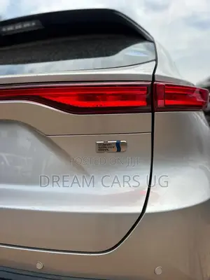 Toyota Harrier 2.5 Hybrid 2021 Beige