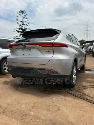 Toyota Harrier 2.5 Hybrid 2021 Beige