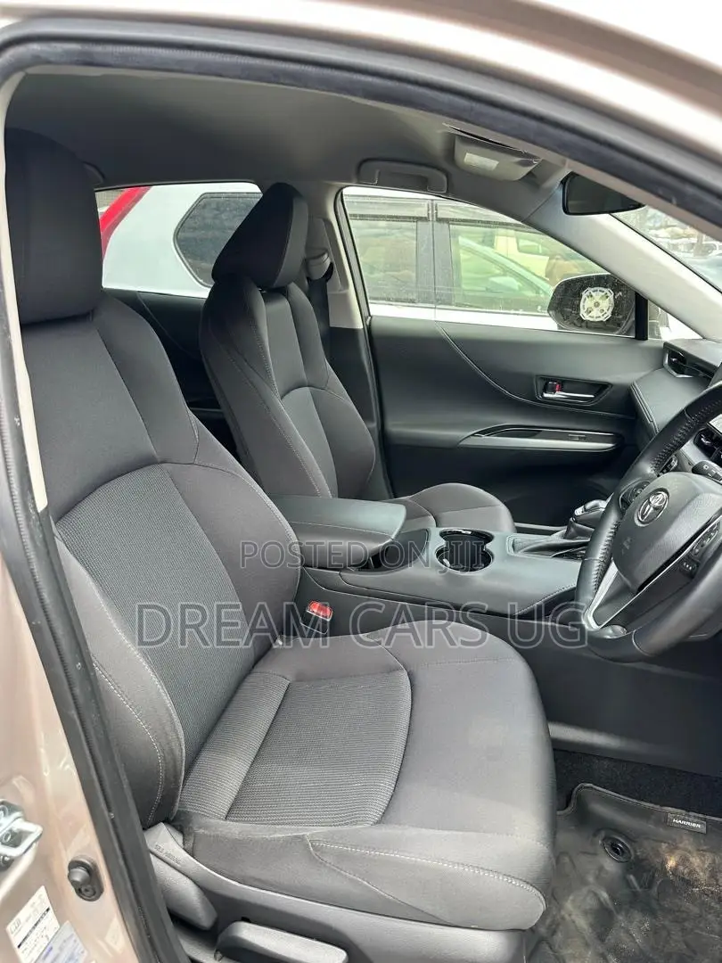 Toyota Harrier 2.5 Hybrid 2021 Beige