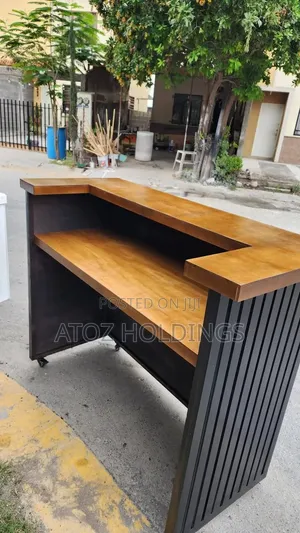 Counters/Shop & Reception Counters & Desks of All Kinds for Your Shop