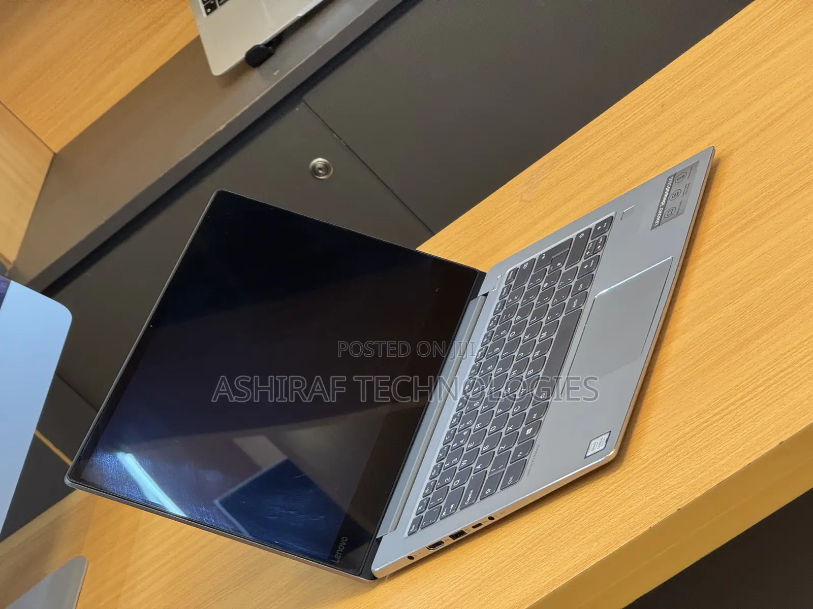 Laptop Lenovo IdeaPad 530S 8GB Intel Core i5 SSD 256GB