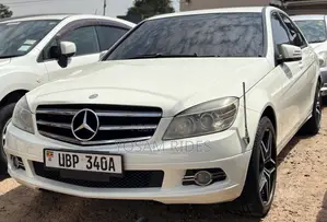 Mercedes-Benz C200 2011 White