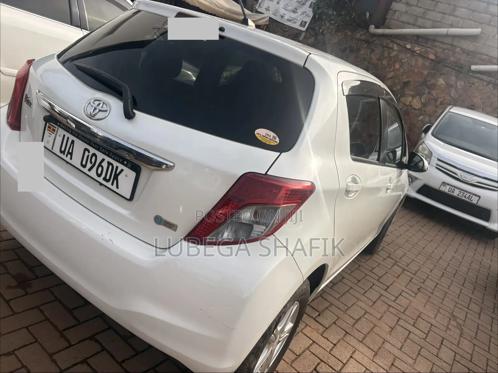 Toyota Vitz 2010 White