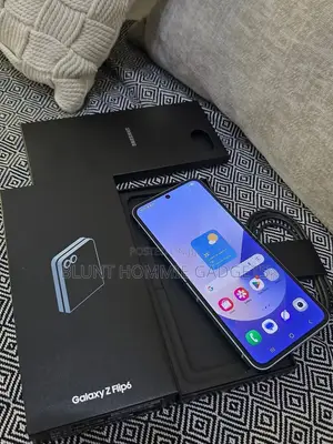 New Samsung Galaxy Z Flip6 256 GB Black
