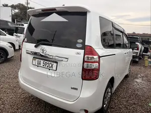 Toyota Noah 2011 White