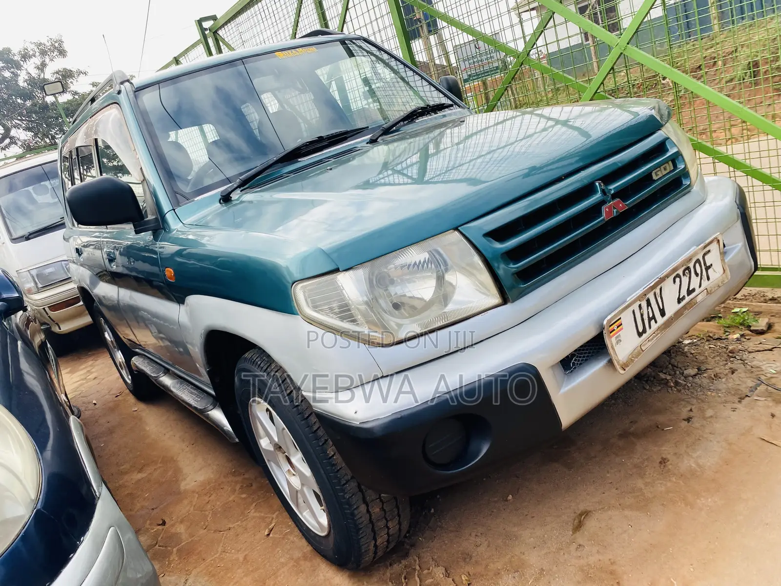 Mitsubishi Pajero IO 1998 Green