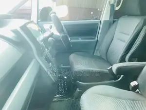 Toyota Noah 2009