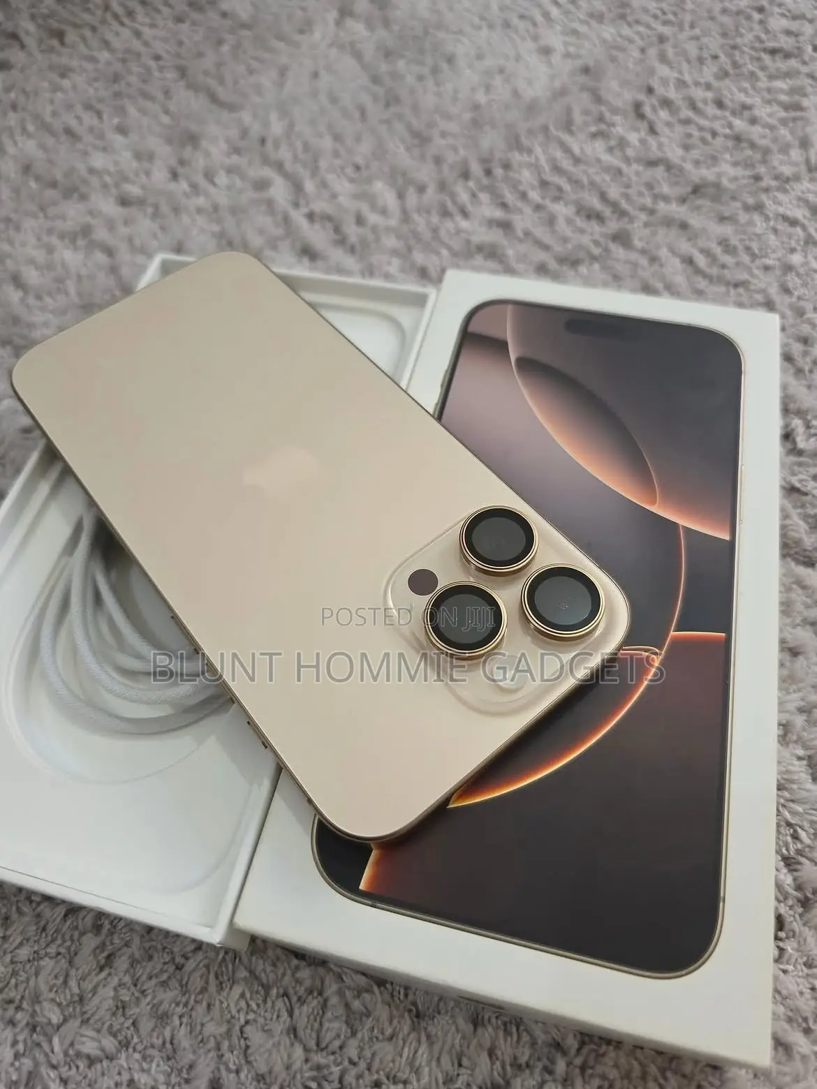 Apple iPhone 16 Pro Max 256 GB Gold