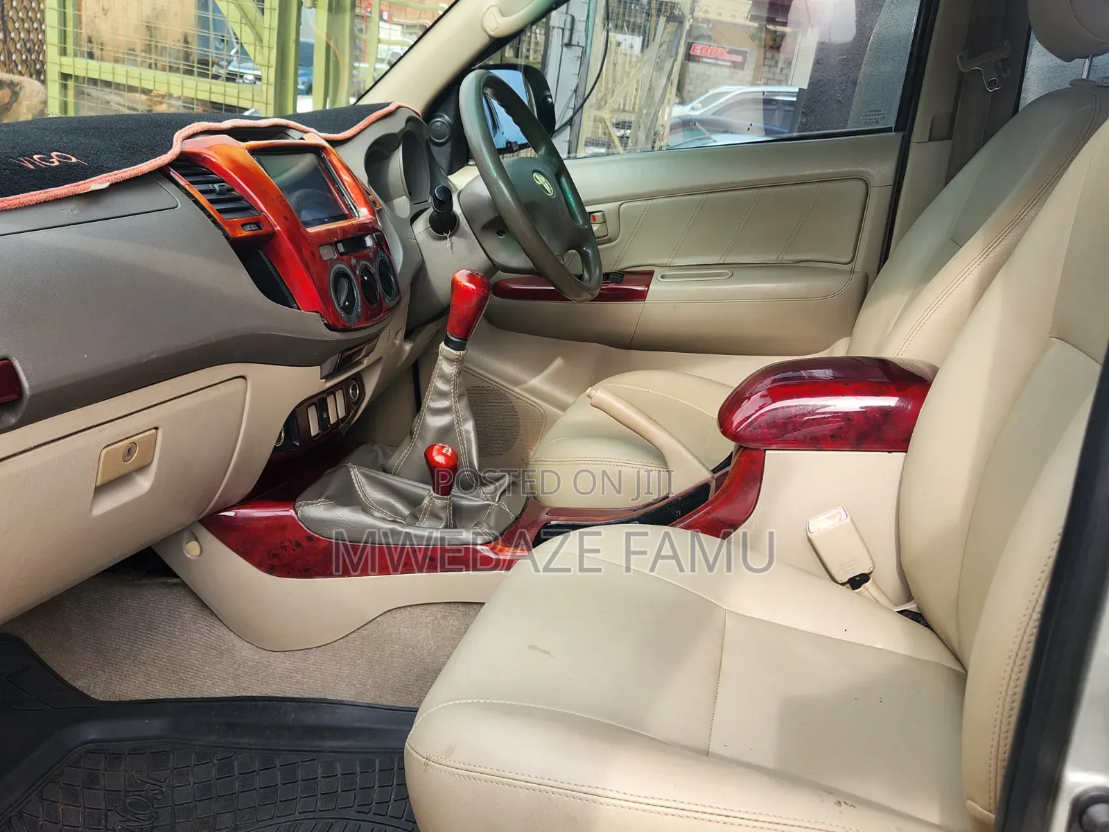 Toyota Hilux 2015