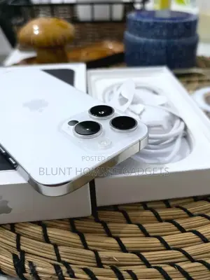New Apple iPhone 16 Pro 256 GB White