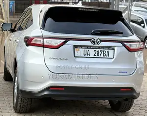 Toyota Harrier 2.0 2017 Silver