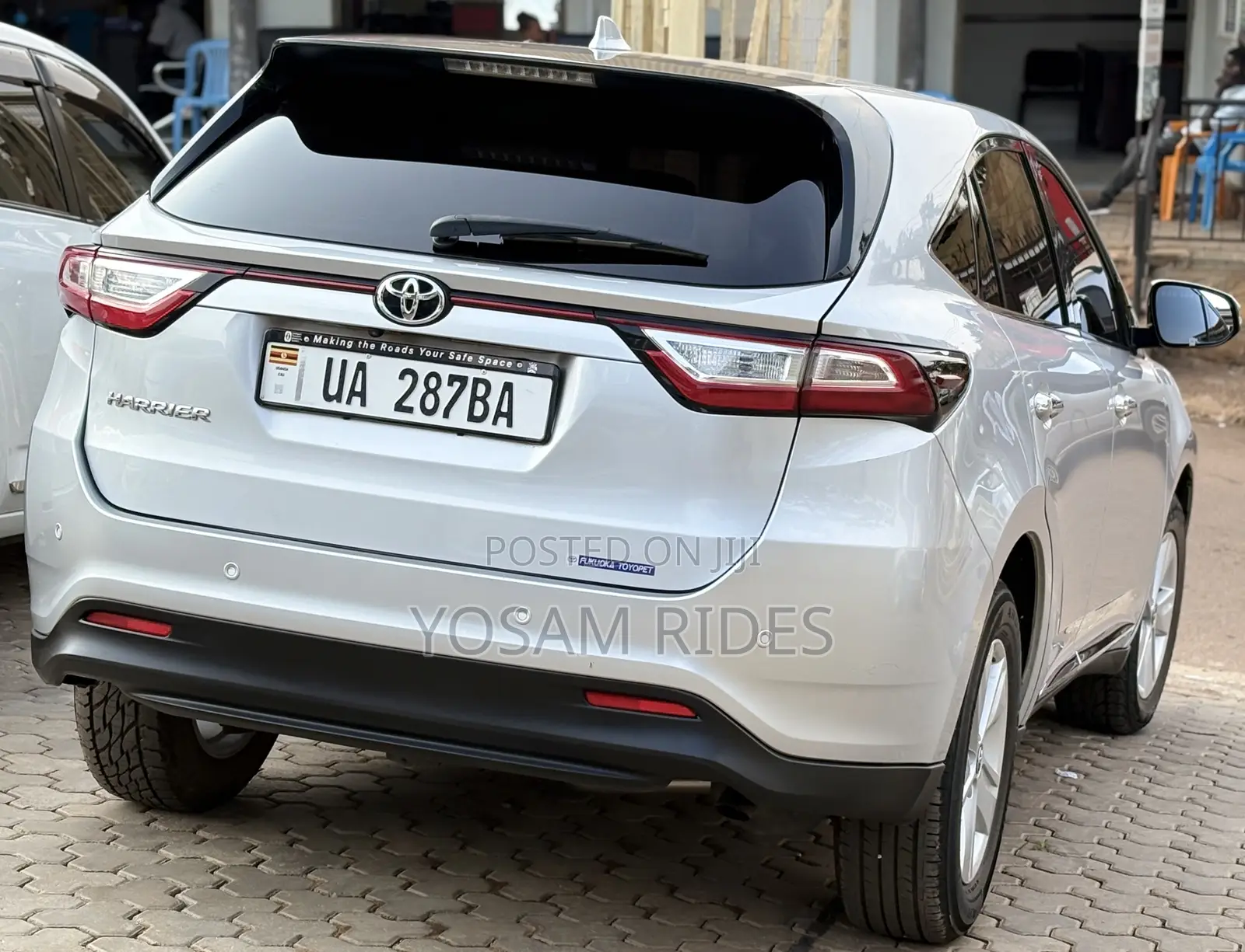 Toyota Harrier 2.0 2017 Silver