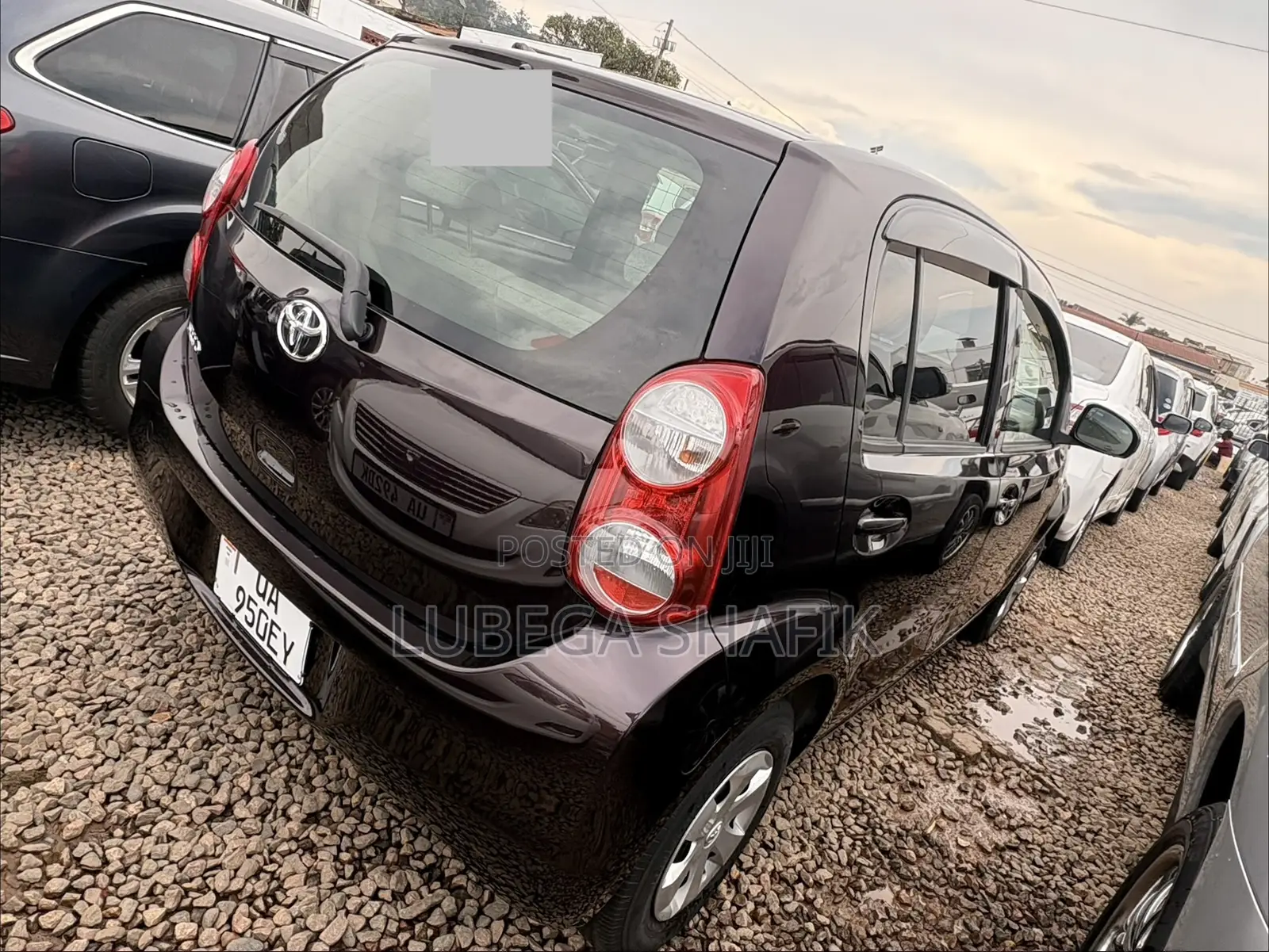 Toyota Passo 2010 Maroon