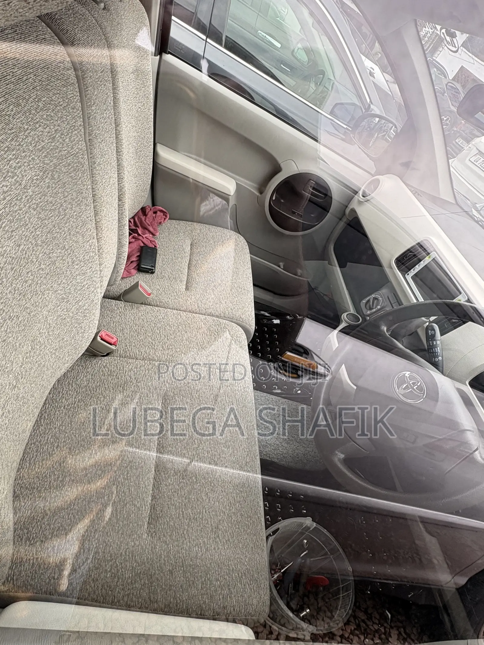 Toyota Passo 2010 Maroon