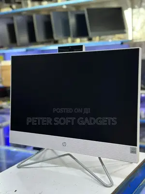 Desktop Computer HP 200 G4 All-in-One 8GB Intel Core i5 SSD 256GB