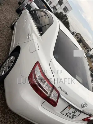 Toyota Premio 2011
