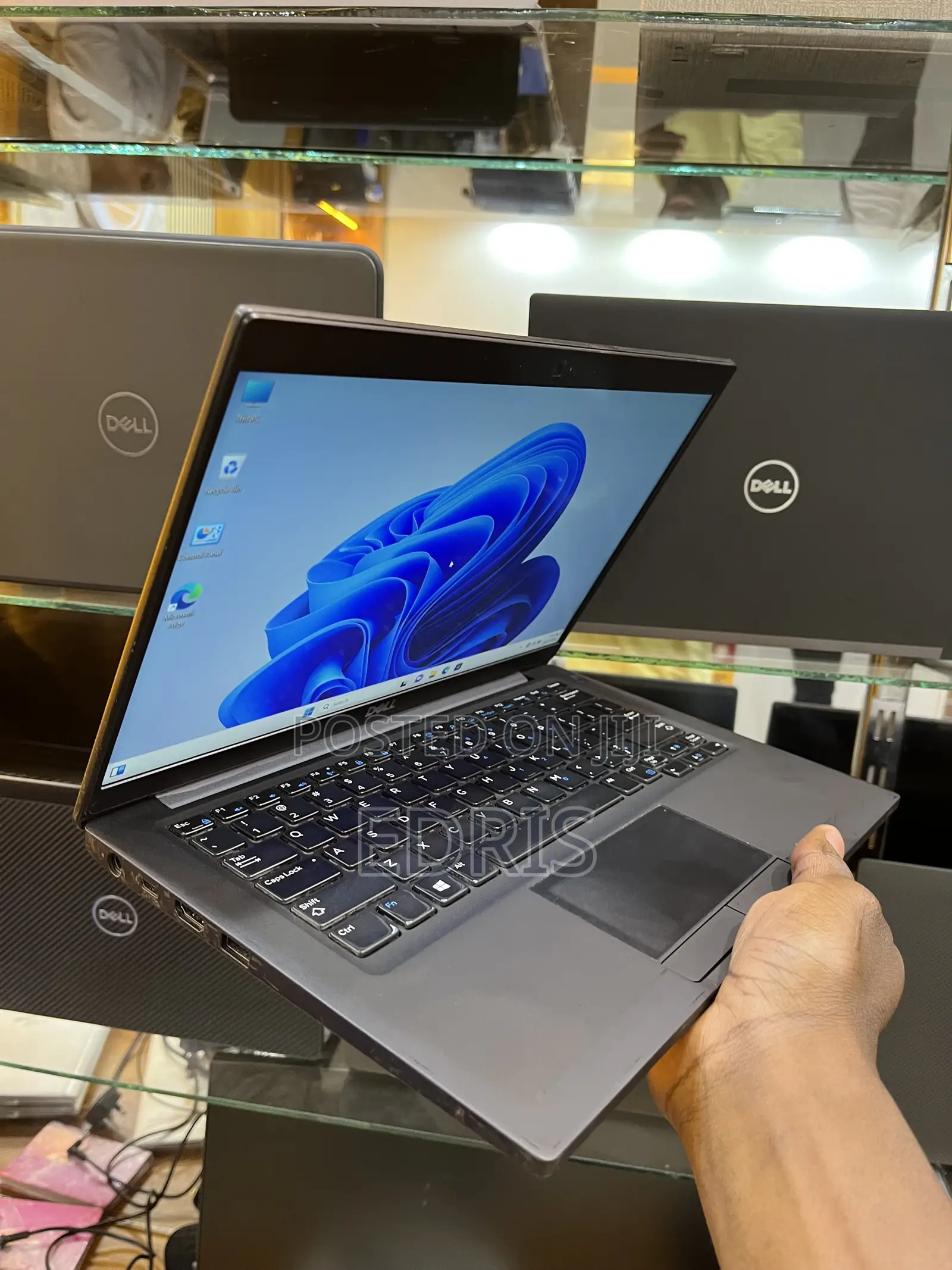 Laptop Dell Latitude 7390 8GB Intel Core i5 SSD 256GB