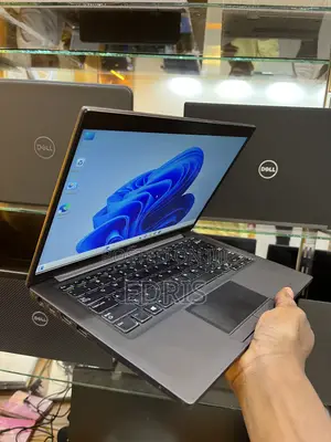 Laptop Dell Latitude 7390 8GB Intel Core i5 SSD 256GB