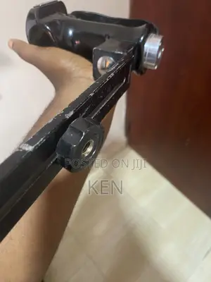 Vivitar Handheld Camera and Light Grip