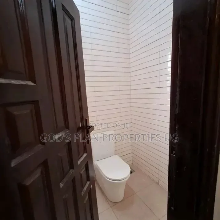 2bdrm Apartment in Mengo Estate, Central Division for rent