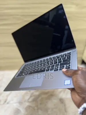 Laptop Dell Latitude 7400 8GB Intel Core i5 SSD 256GB