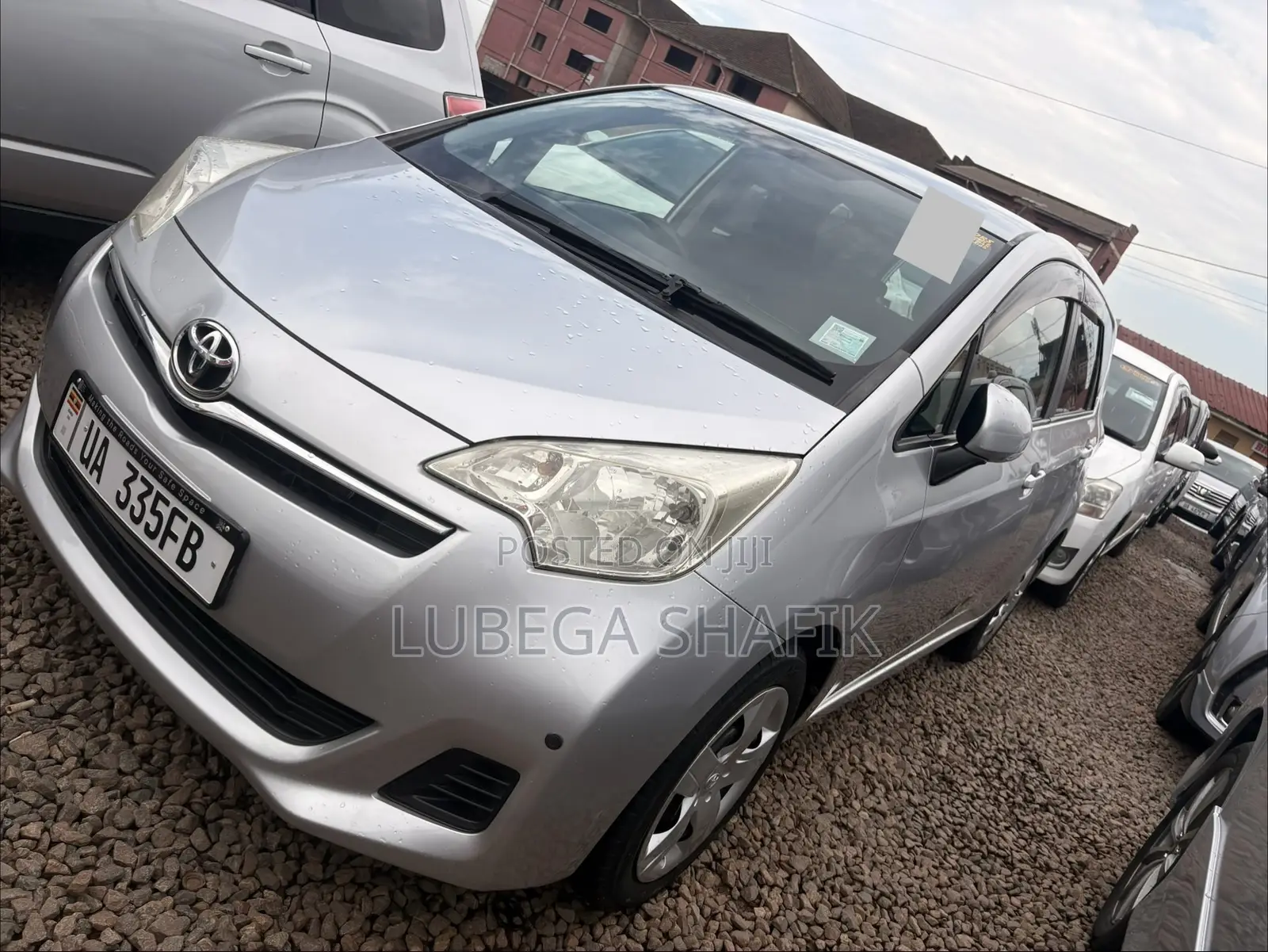 Toyota Ractis 2012 Silver