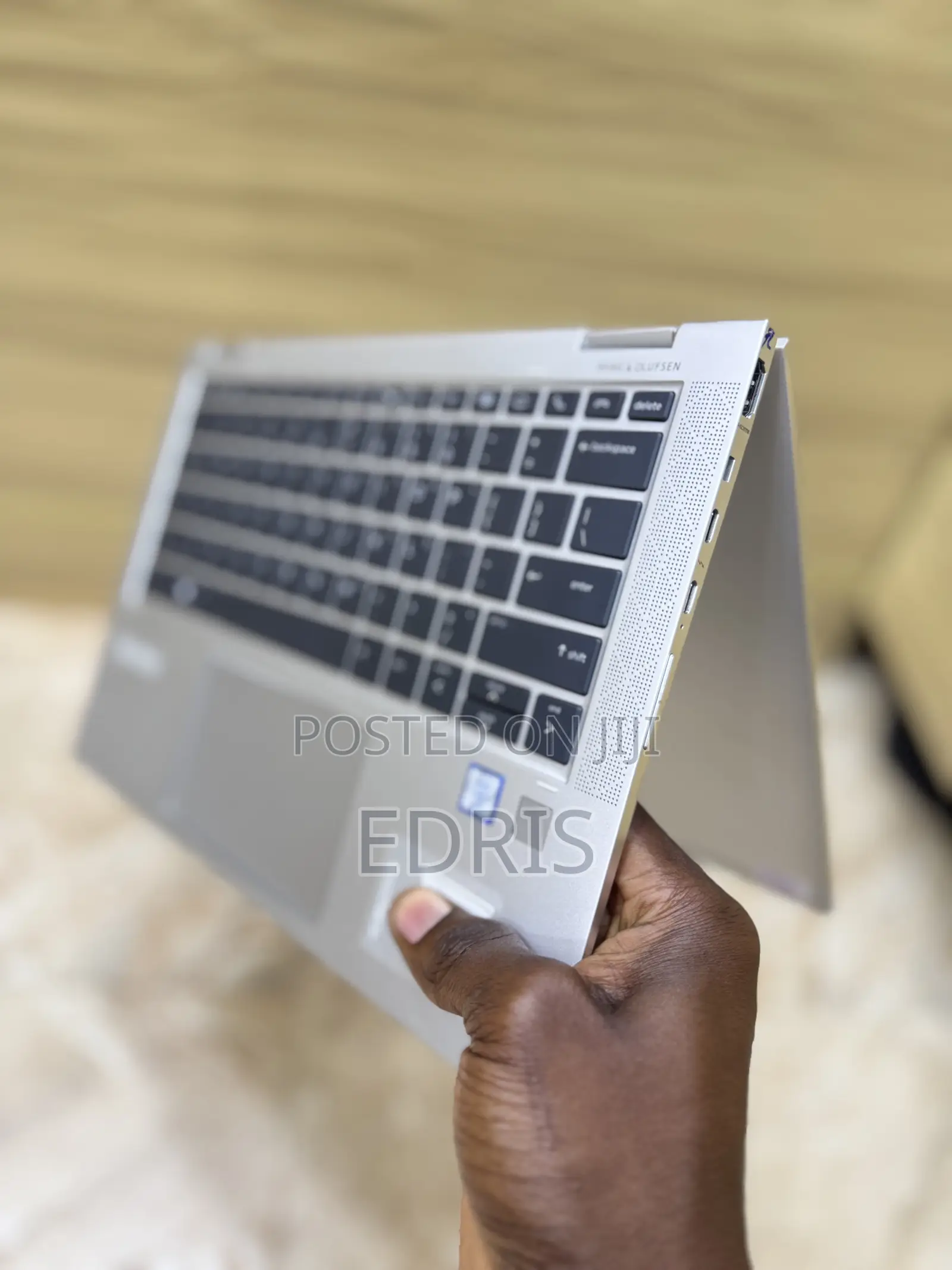 Laptop HP EliteBook 1030 8GB Intel Core i5 SSD 256GB