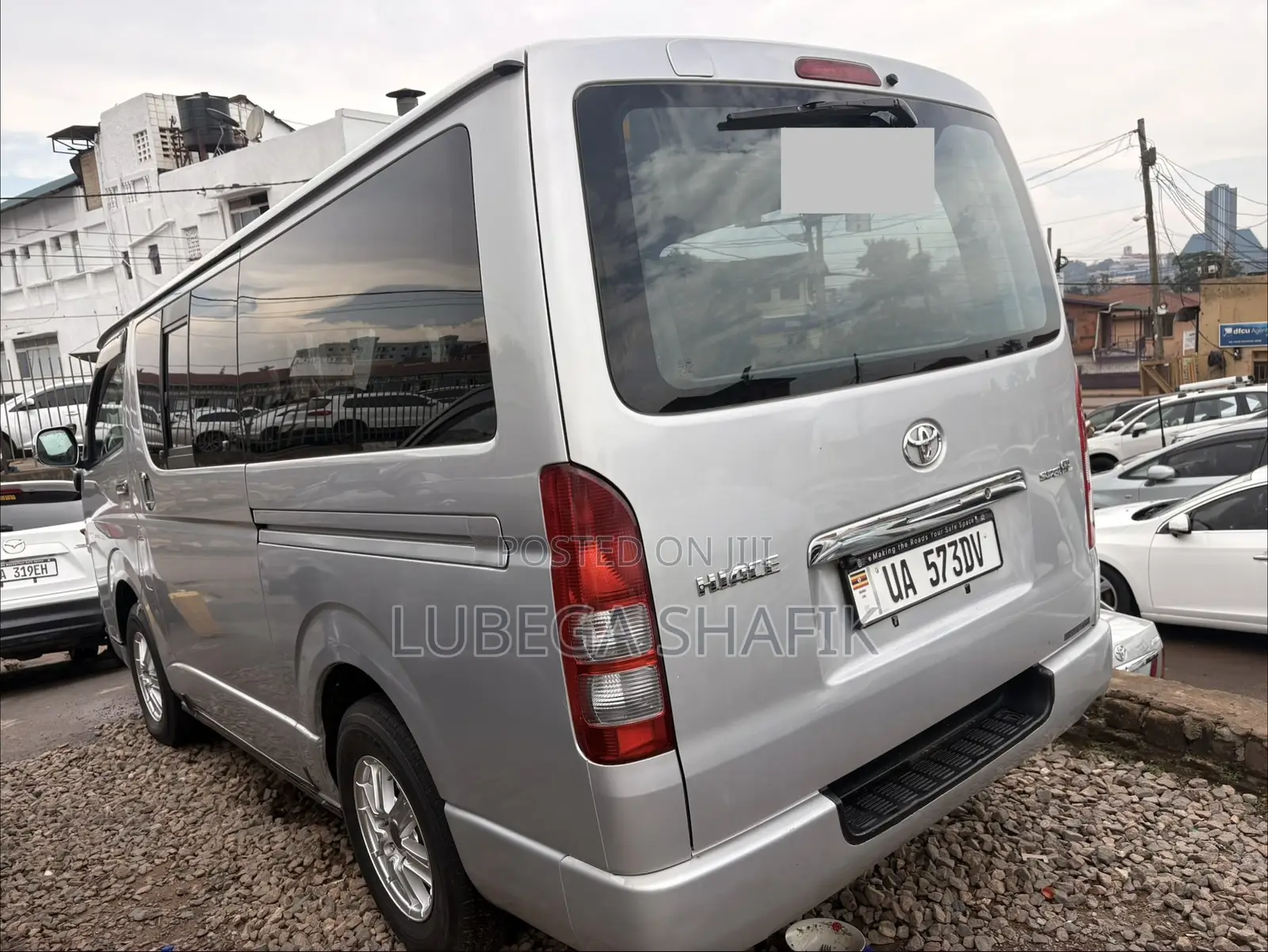 Toyota HiAce 2011 Silver