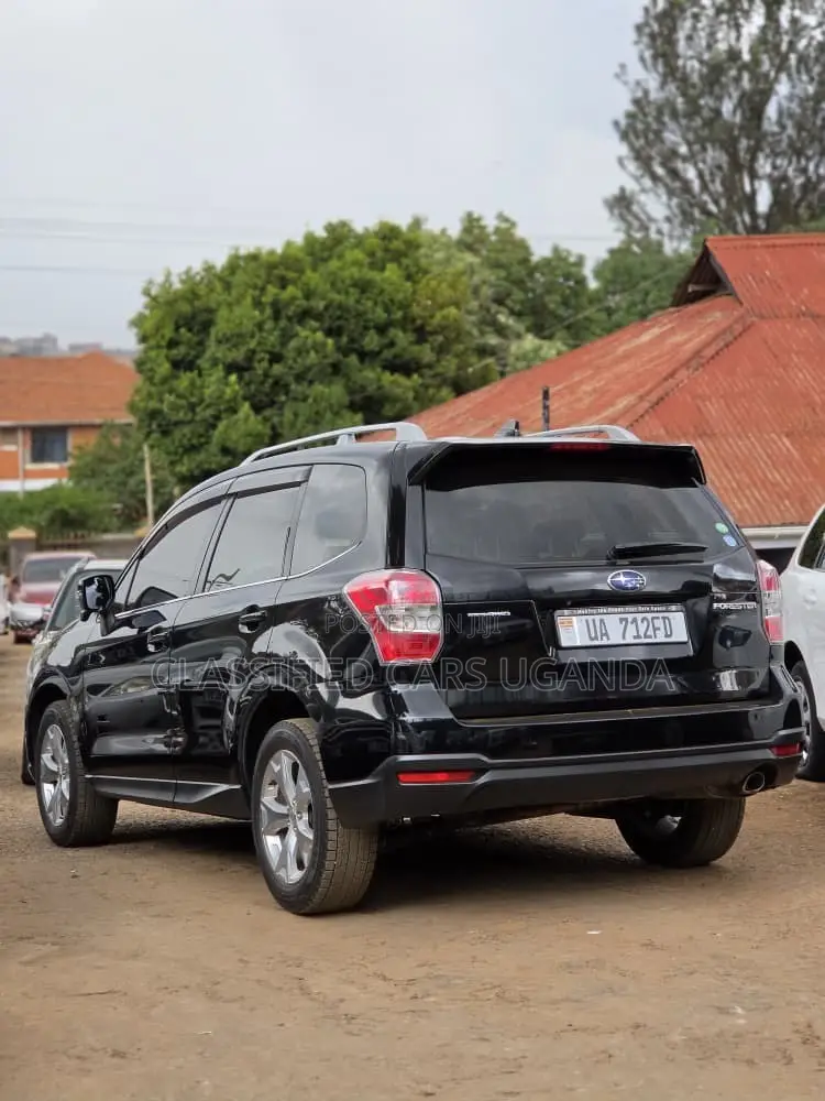 Subaru Forester 2015 Black