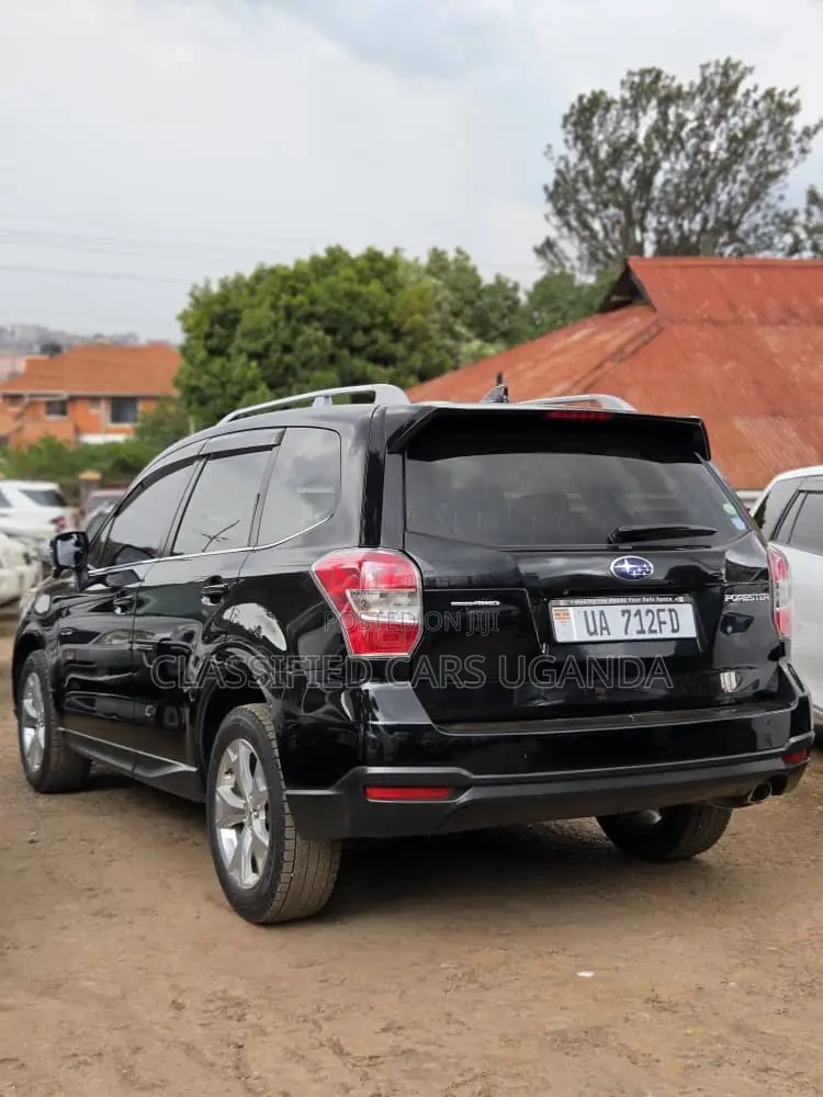 Subaru Forester 2015 Black